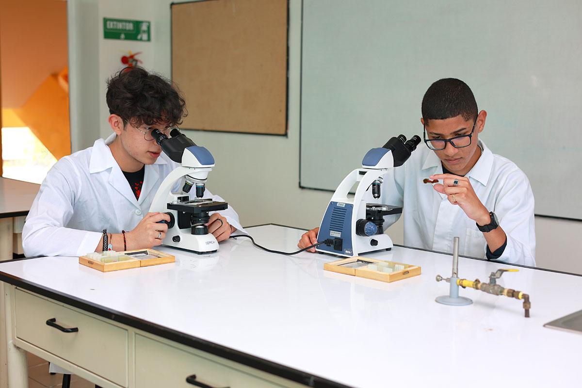 Unidad Educativa Maurice Ravel