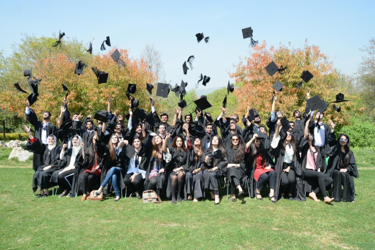 Roots Ivy International School