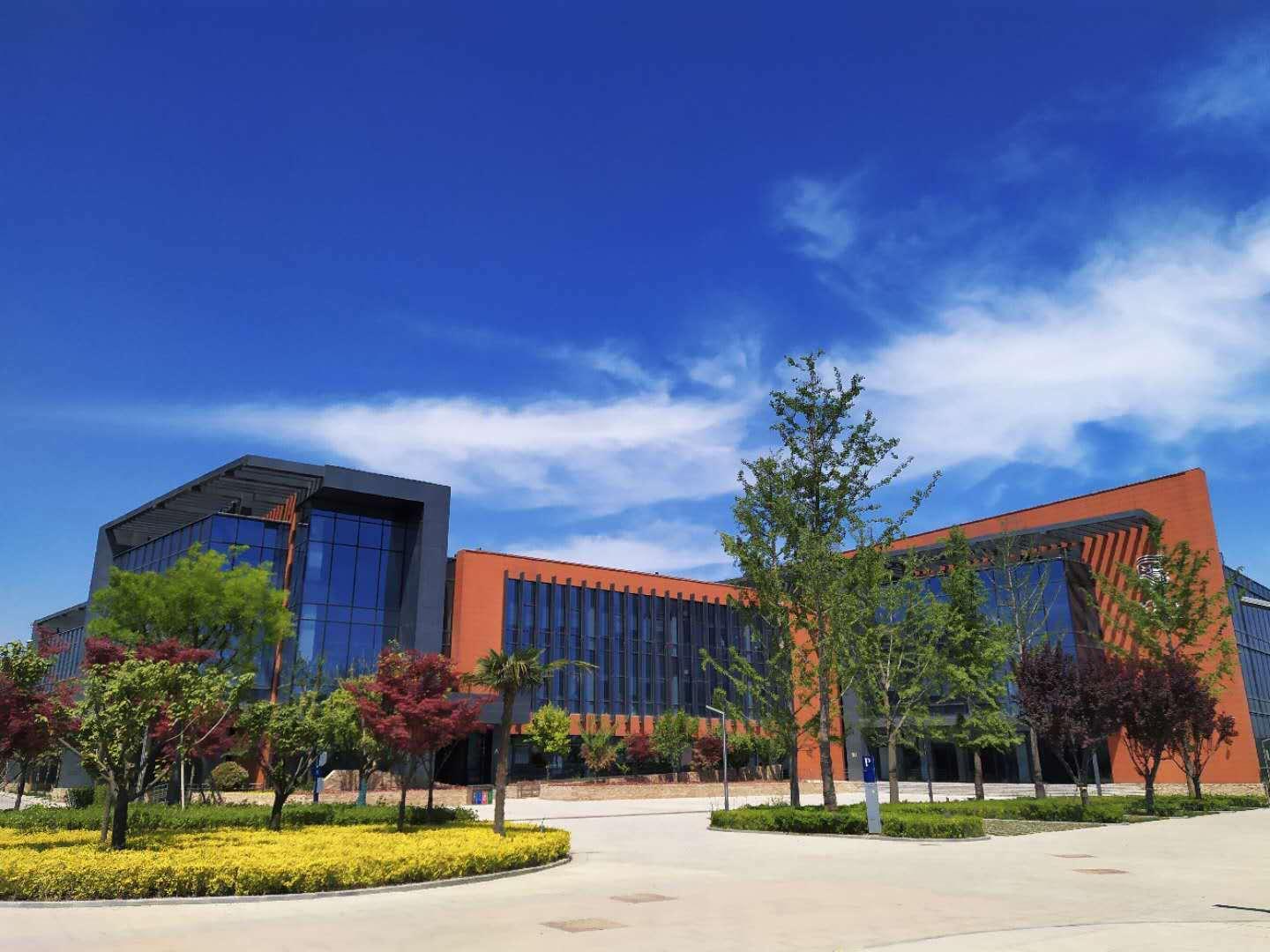 Xi'an Liangjiatan International School